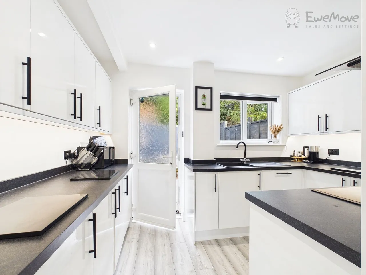 Arnold Crescent, Tiverton, EX16, photo 6