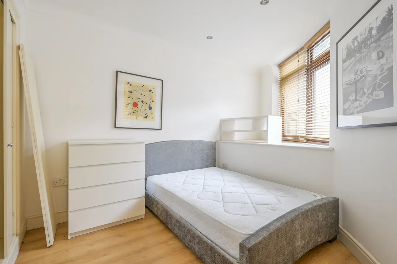 3 Turnstone House, Star Place, London, photo 5