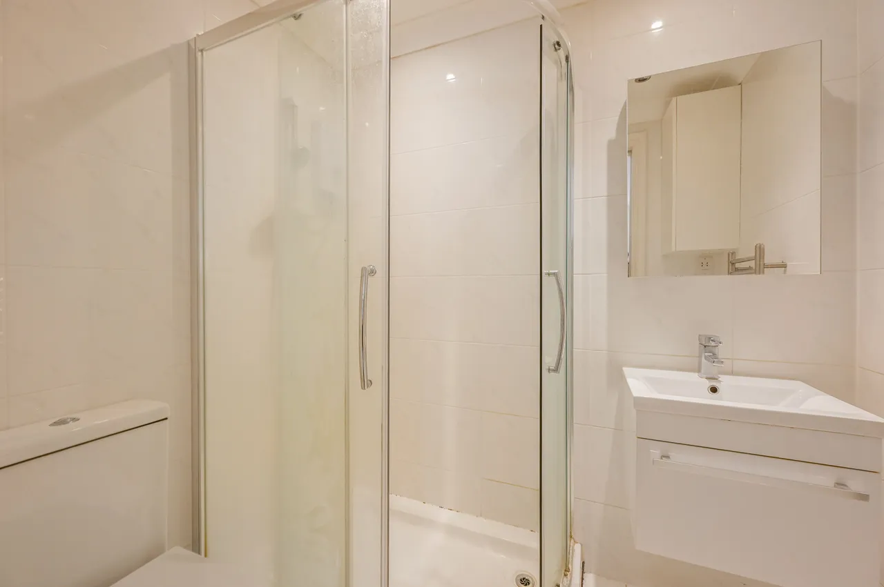 3 Turnstone House, Star Place, London, photo 3