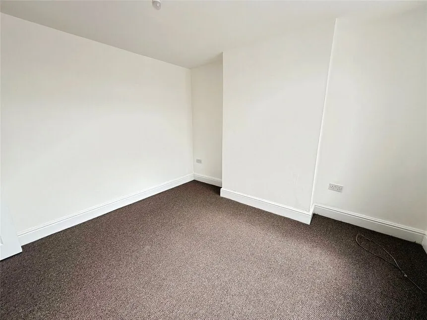 Hurst Road, Longford, West Midlands, CV6, photo 3