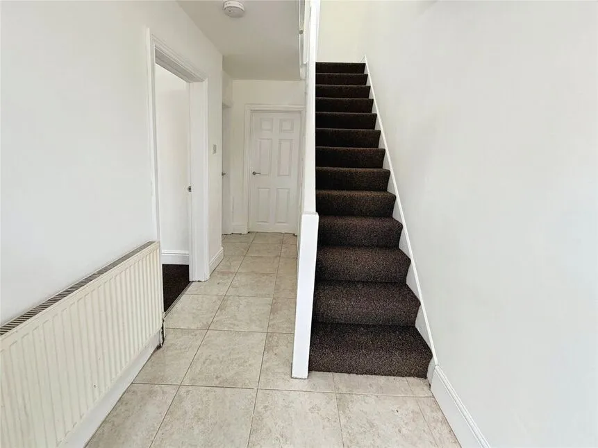 Hurst Road, Longford, West Midlands, CV6, photo 10
