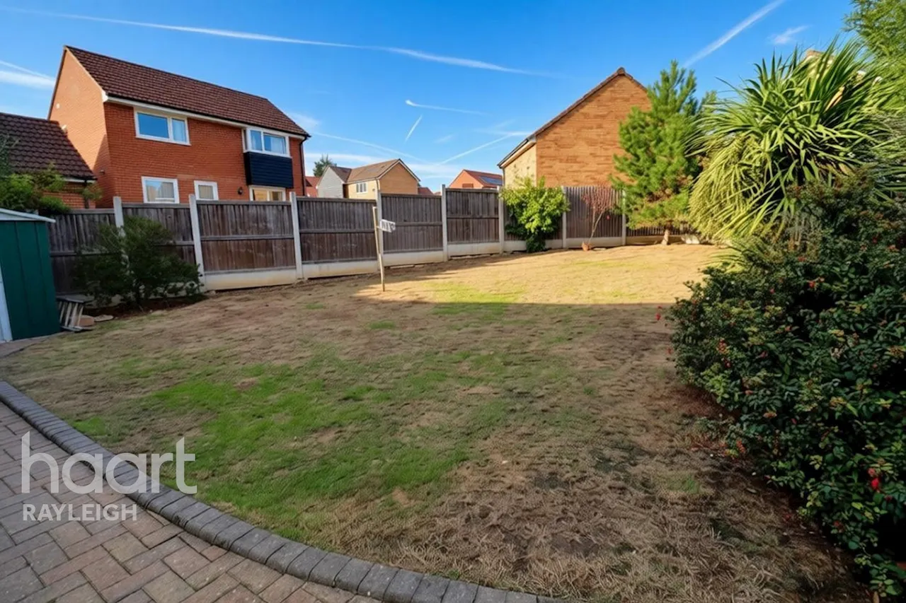 Homestead Close, Rayleigh, SS6, photo 18