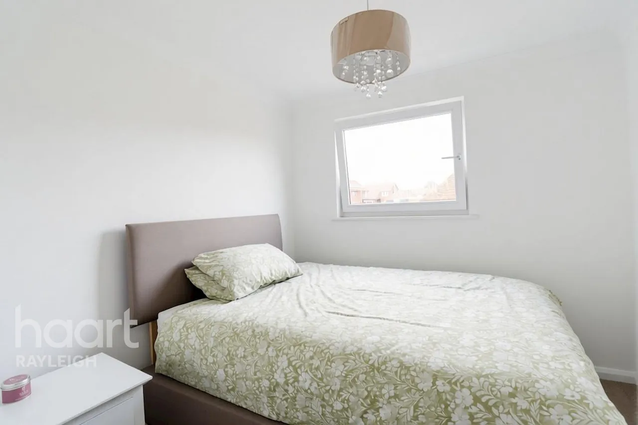 Homestead Close, Rayleigh, SS6, photo 13