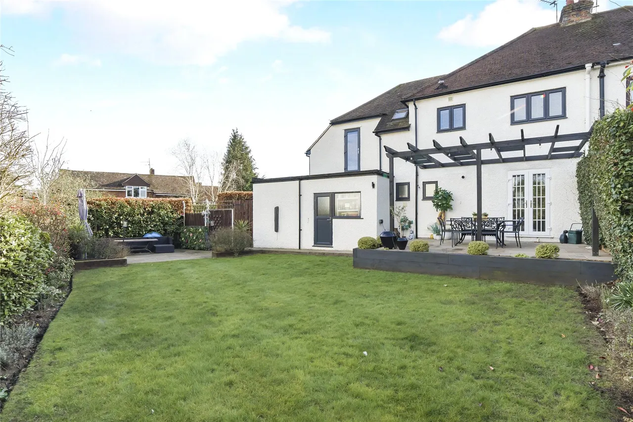 Tuckey Grove, Ripley, GU23, photo 18