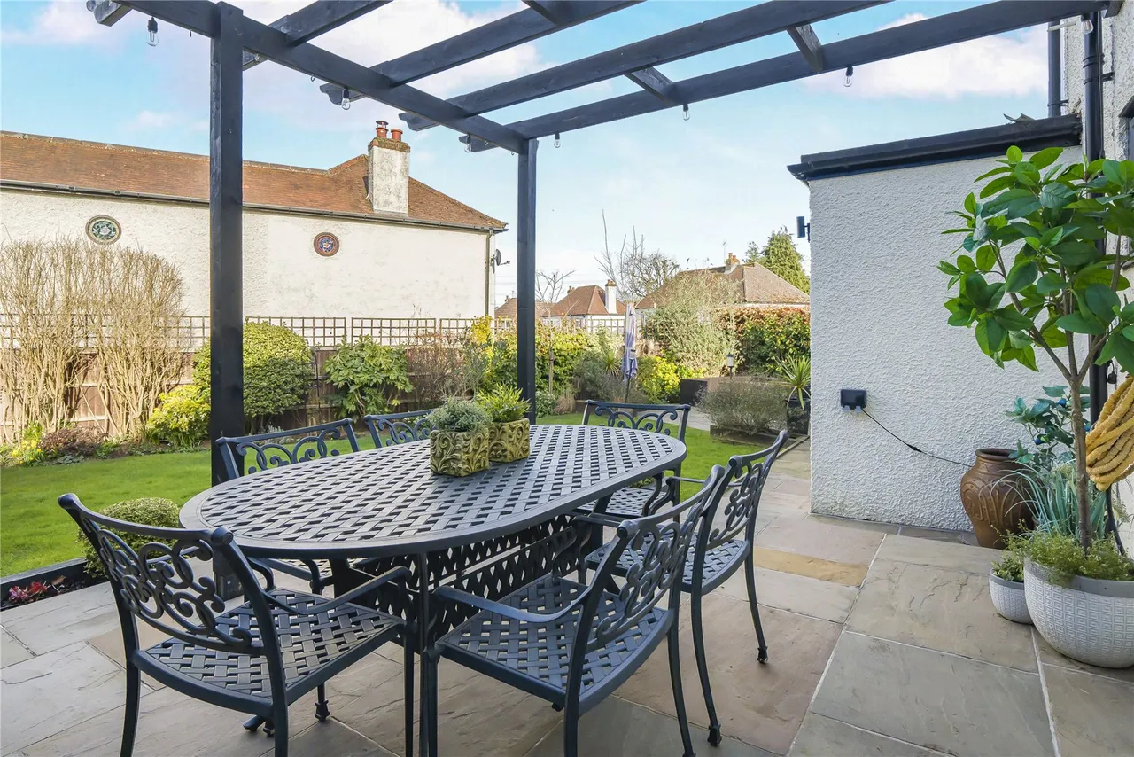 Tuckey Grove, Ripley, GU23, photo 16