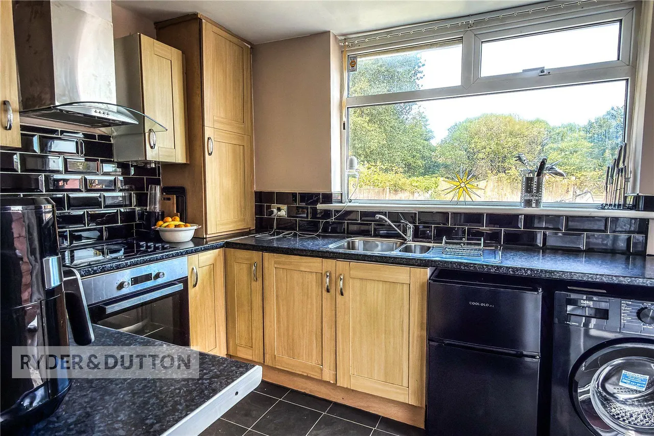 Grindall Avenue, Moston, M40, photo 6