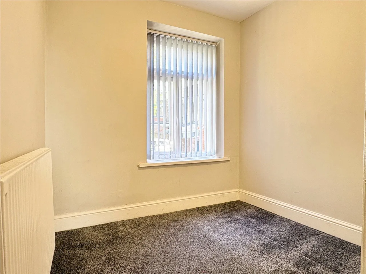 Worcester Street, Oldham, OL9, photo 10