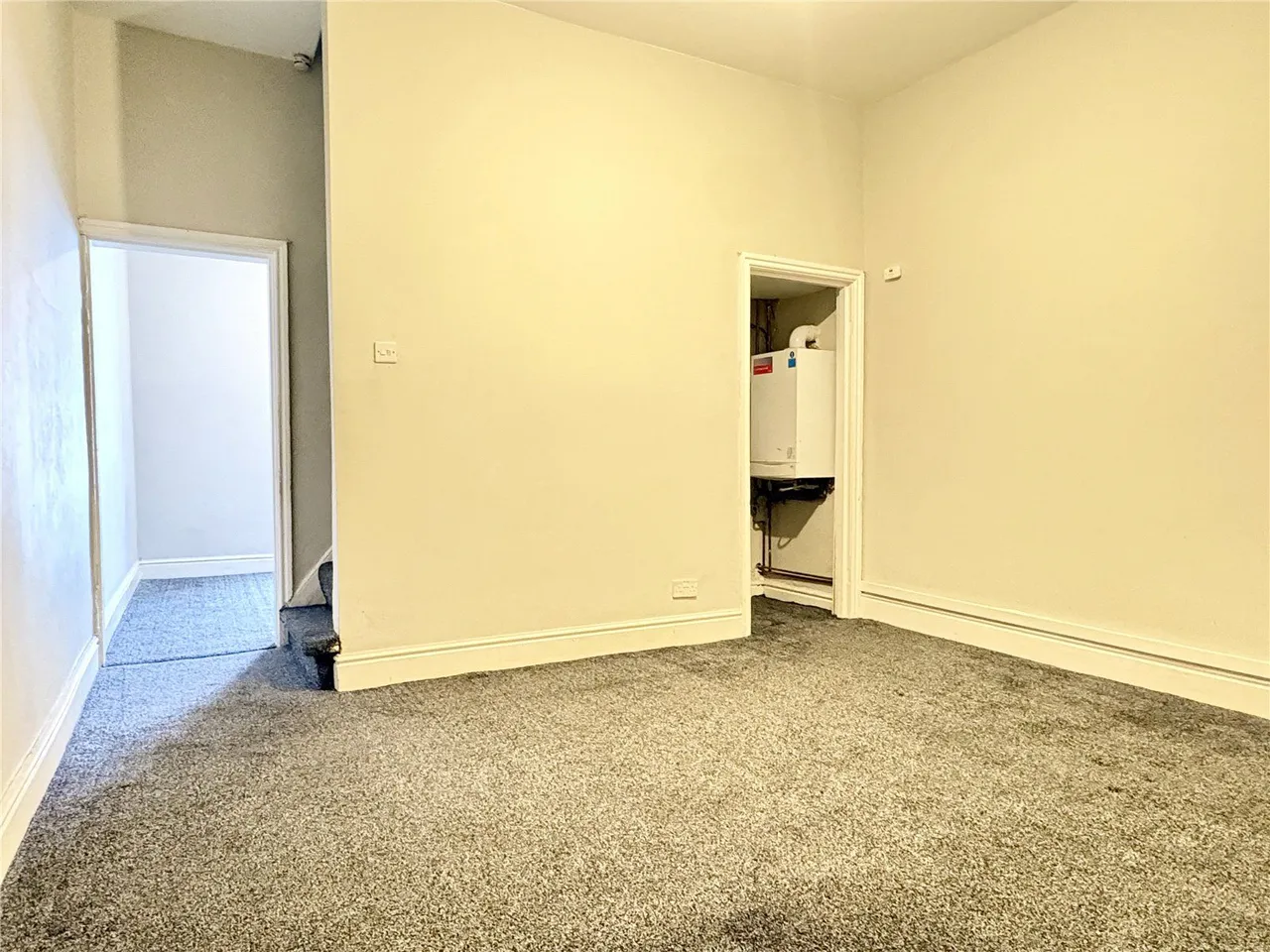 Worcester Street, Oldham, OL9, photo 4