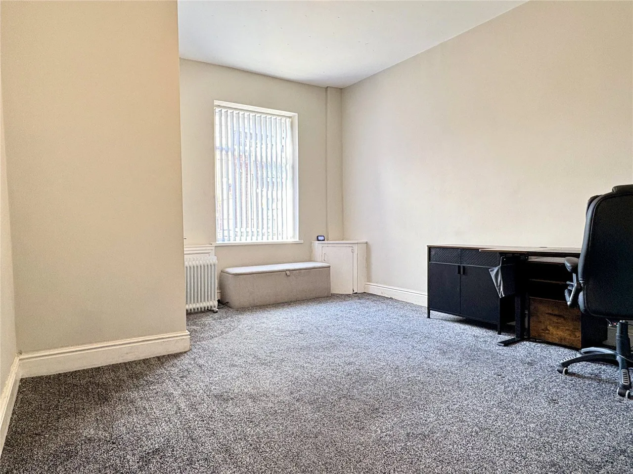 Worcester Street, Oldham, OL9, photo 2