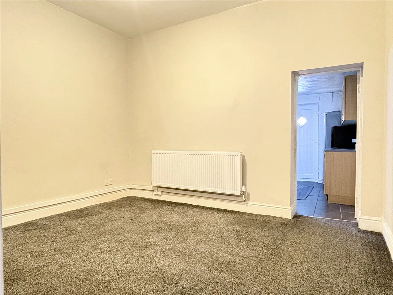 Worcester Street, Oldham, OL9, photo 5