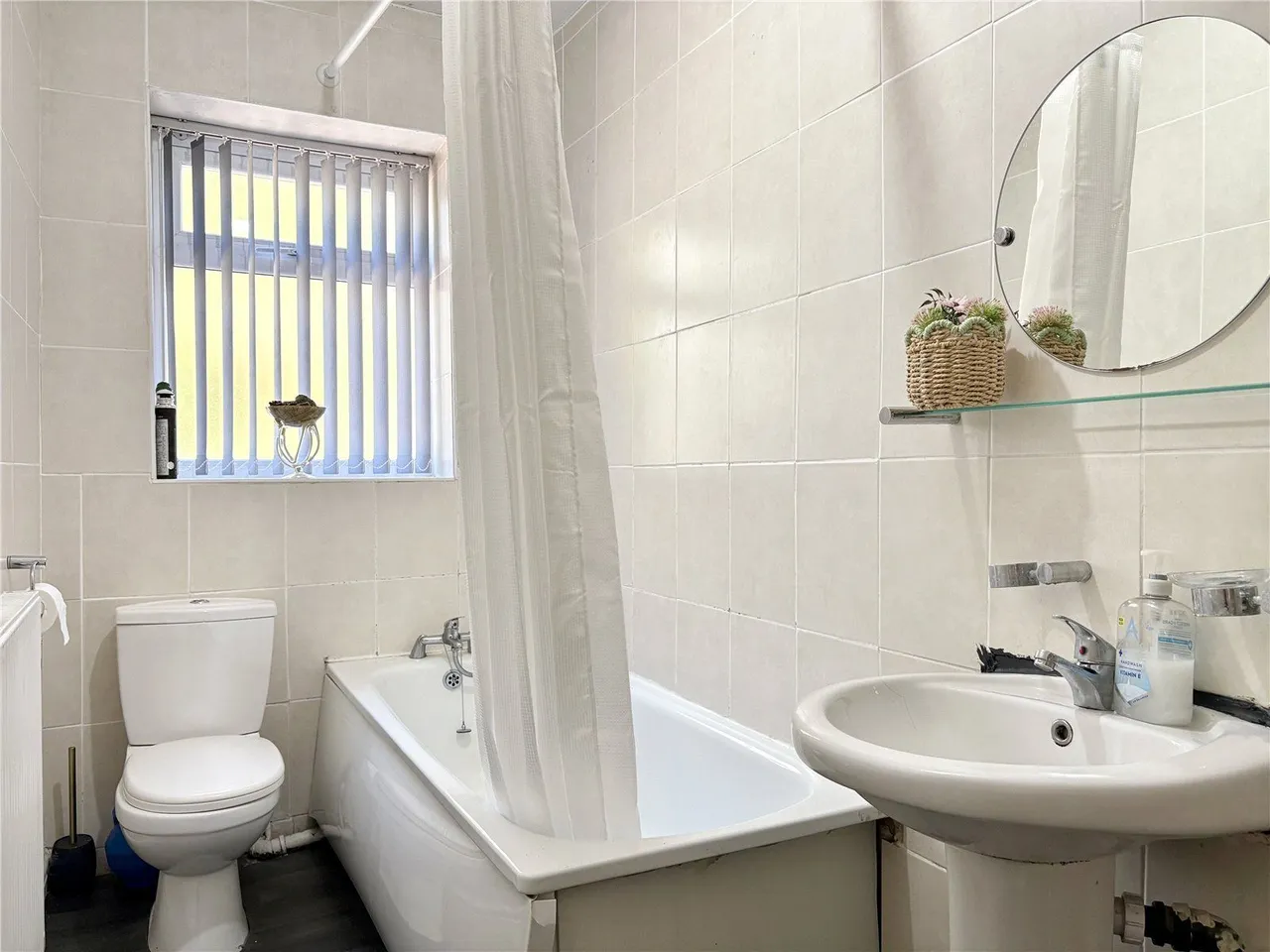 Worcester Street, Oldham, OL9, photo 11
