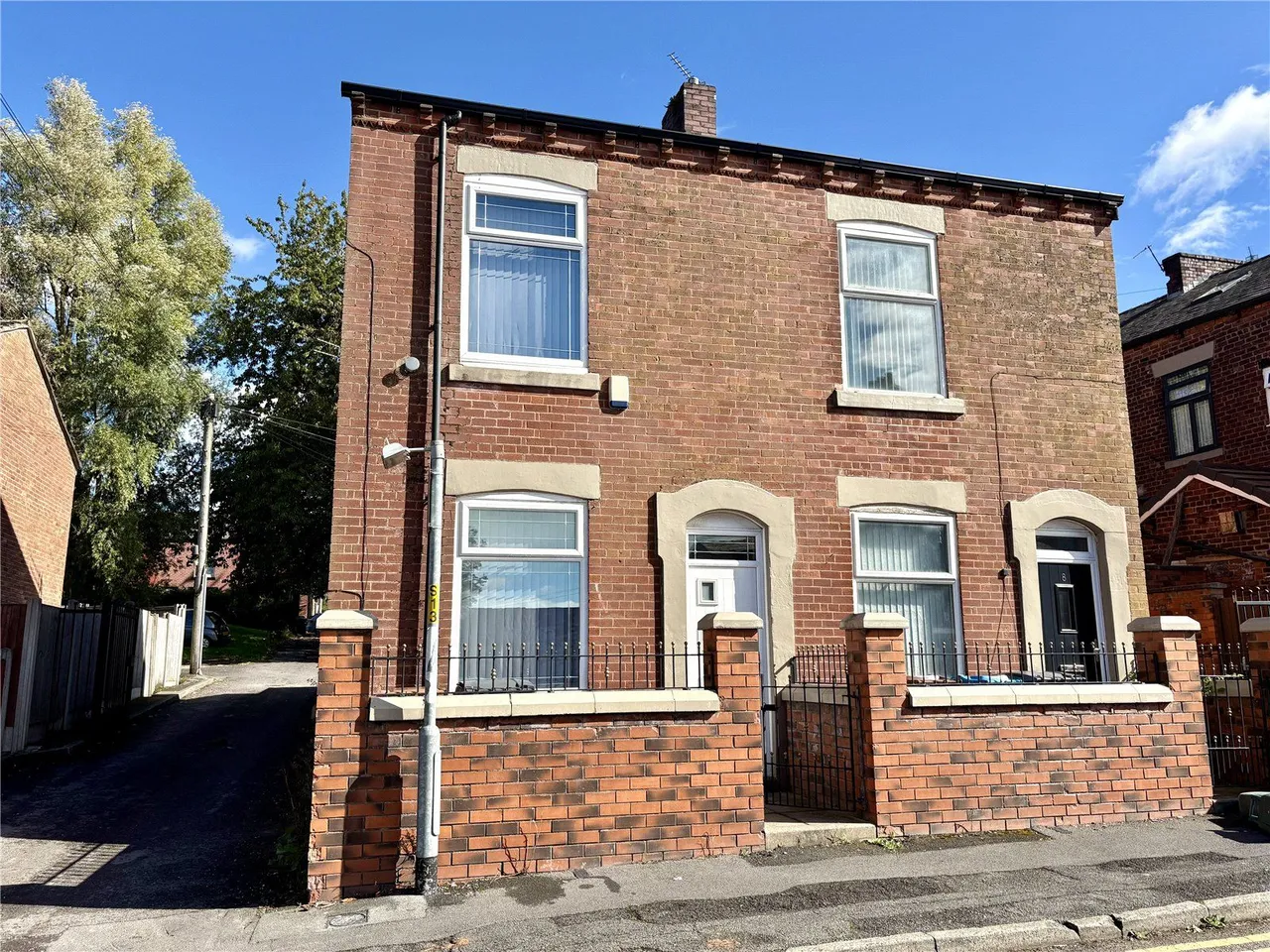Worcester Street, Oldham, OL9, photo 13