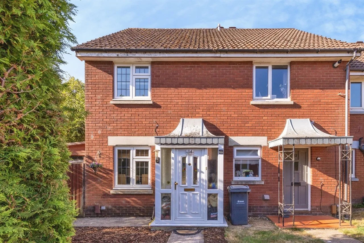 2 bed house for sale, Florentine Way, Waterlooville, PO7