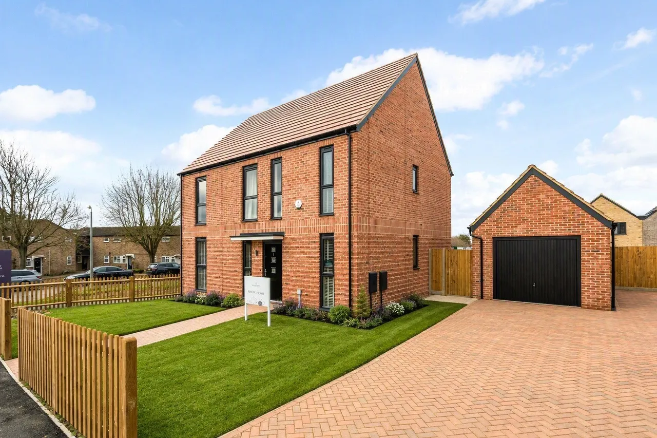 5 bed house for sale — Southfields, Conrad Road, Witham, CM8