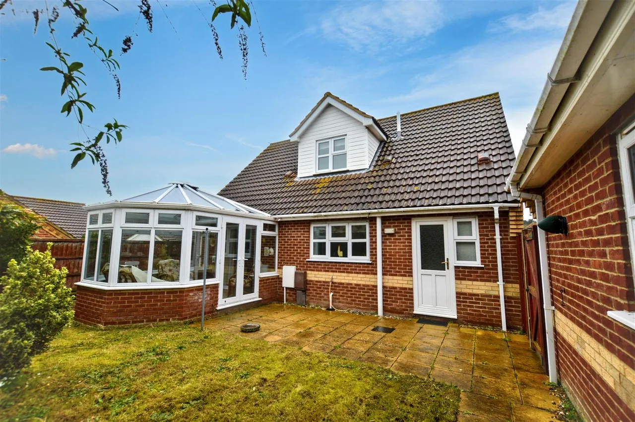 Shepherd Close, Sheringham, NR26, photo 21