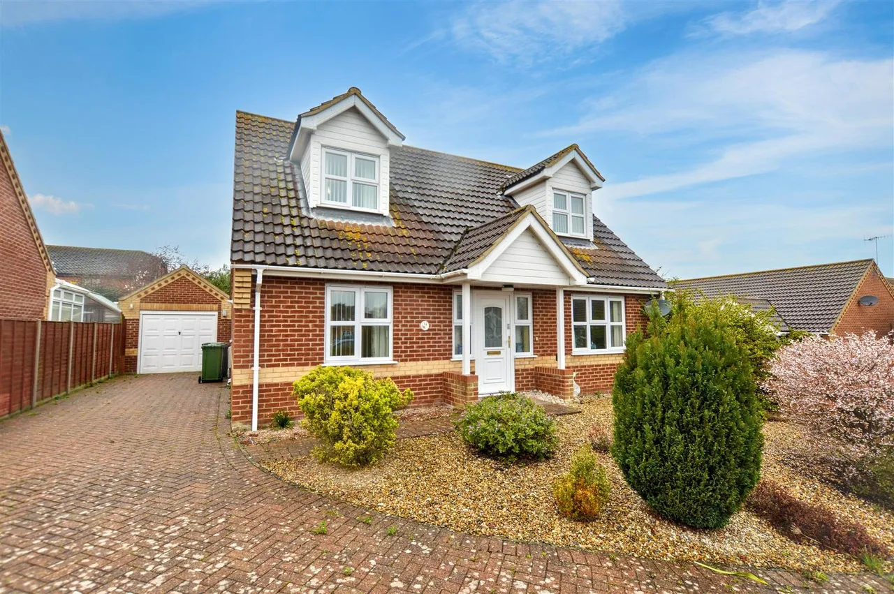 Shepherd Close, Sheringham, NR26, photo 22