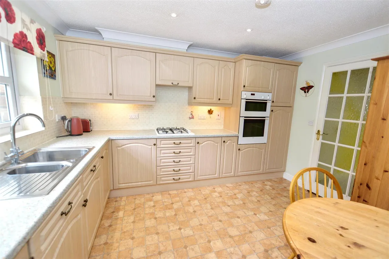 Shepherd Close, Sheringham, NR26, photo 9