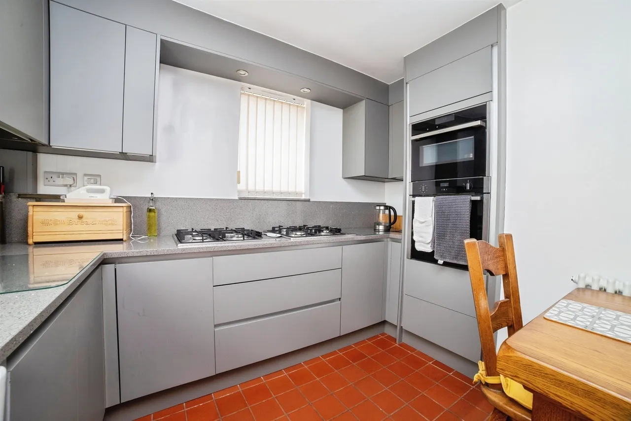 Birch Avenue, Rainworth, NG21, photo 7