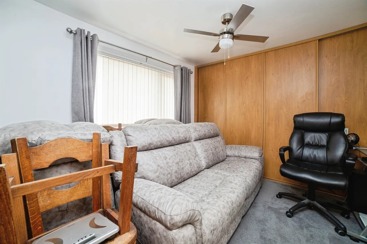 Birch Avenue, Rainworth, NG21, photo 11