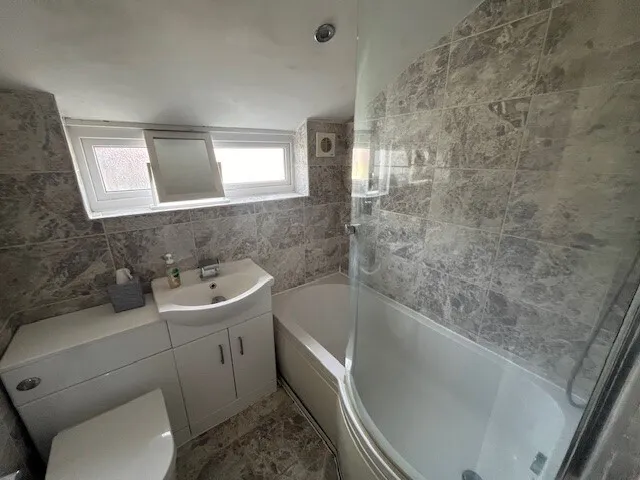 Beaconsfield Road, Chatham, ME4, photo 5