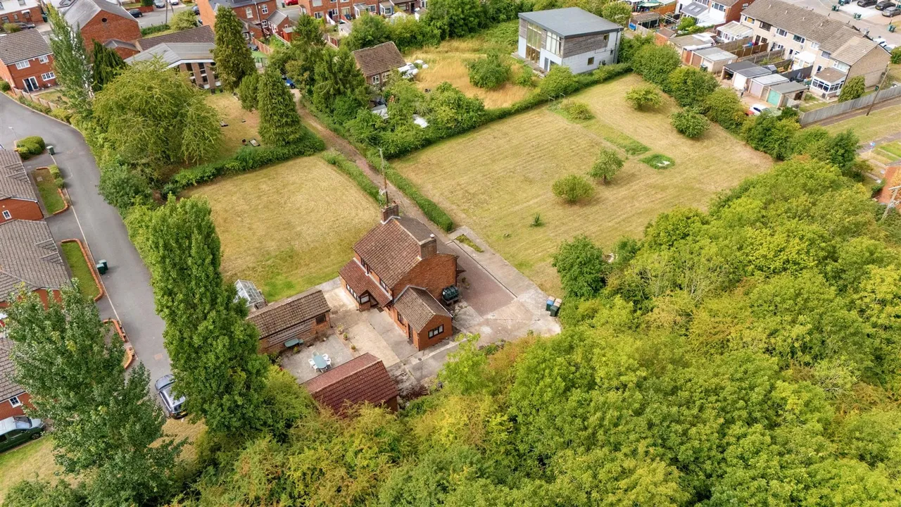 Lentons Lane, Aldermans Green, CV2, photo 2