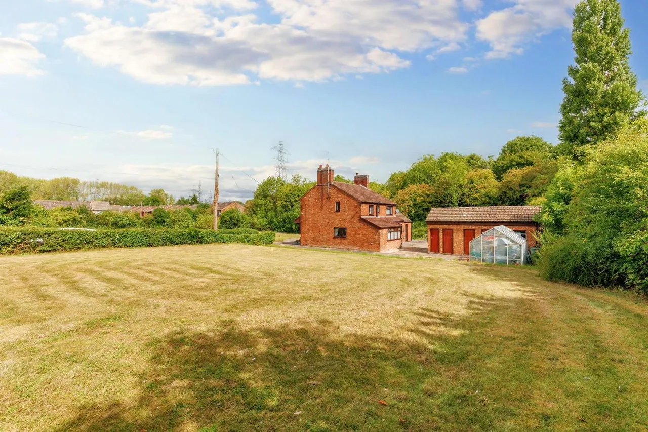 Lentons Lane, Aldermans Green, CV2, photo 25