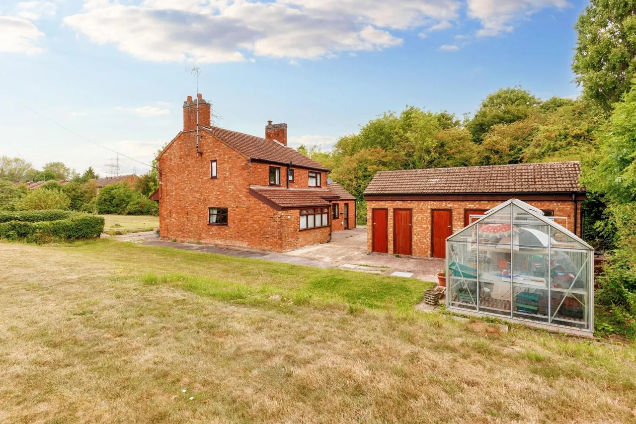 Lentons Lane, Aldermans Green, CV2, photo 31