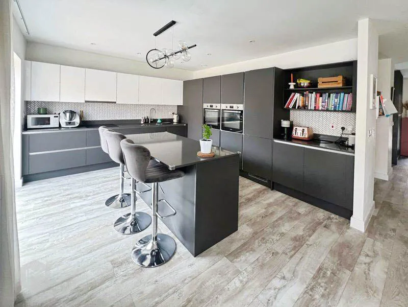 Loke Lane, Westhoughton, Bolton, BL5 3FR, photo 7