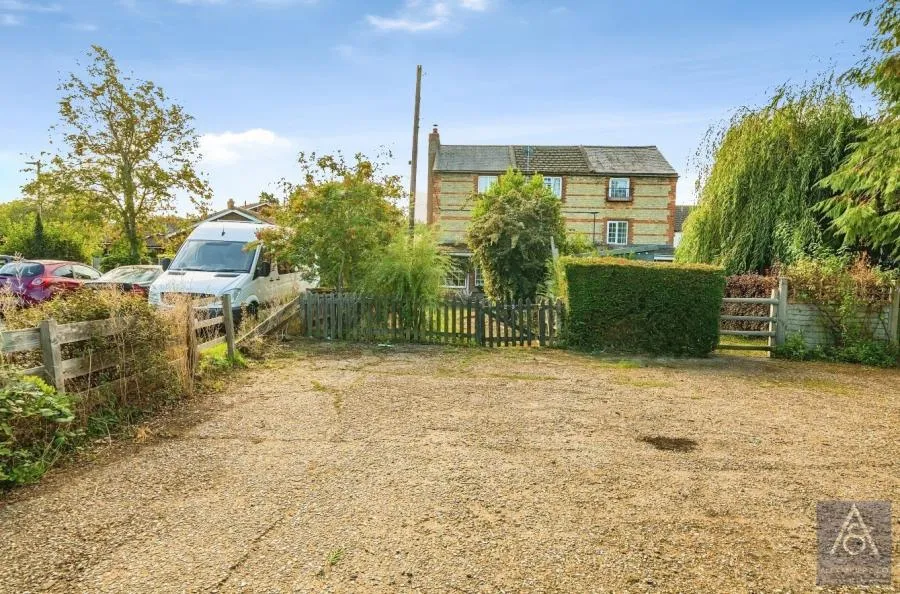 West Street, Steeple Claydon, MK18, photo 18