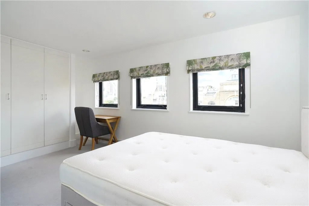 Horselydown Lane, London, SE1, photo 9