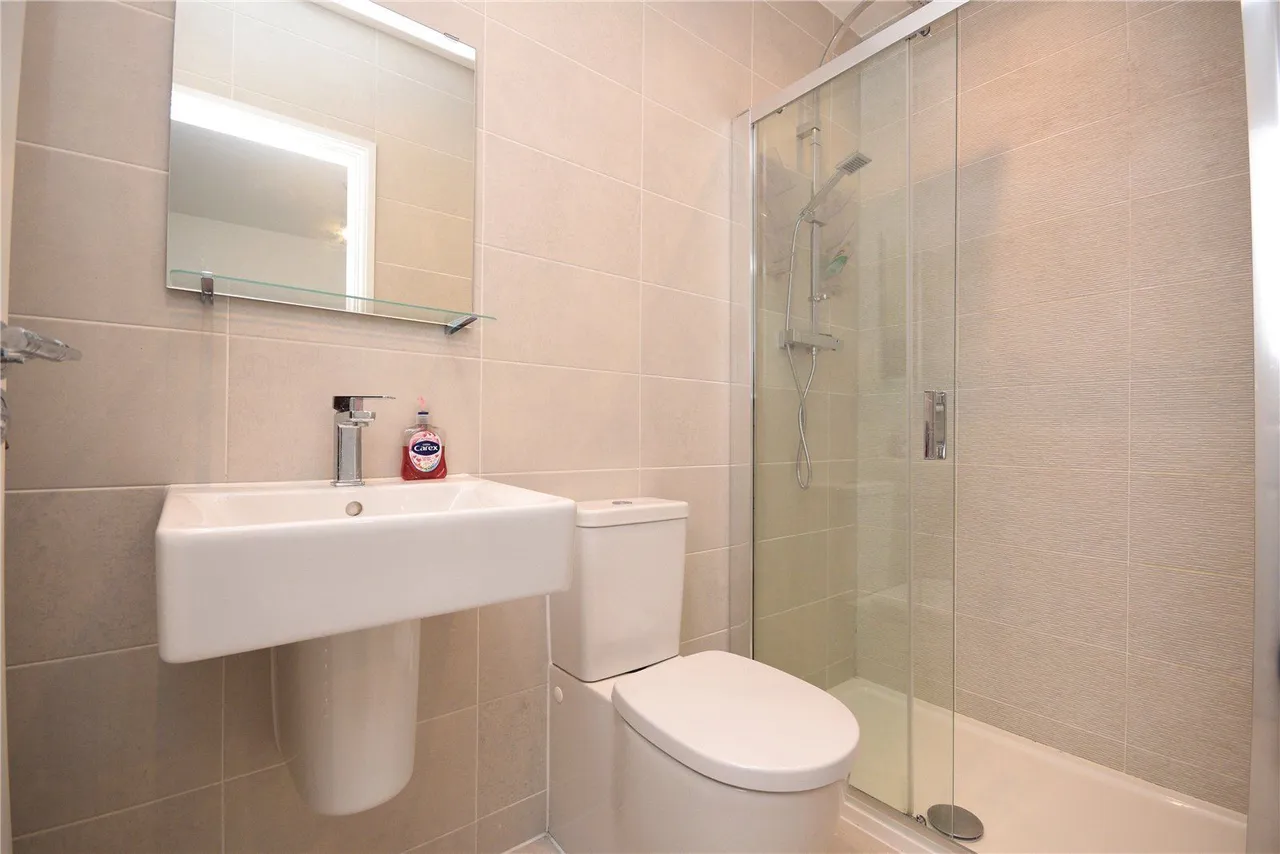 Crocus Drive, Drighlington, BD11, photo 7