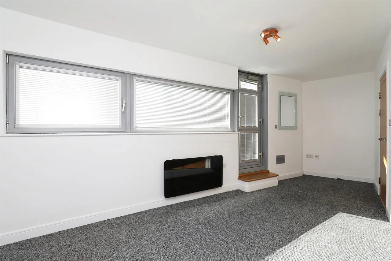 Bute Terrace, Cardiff, CF10, photo 6