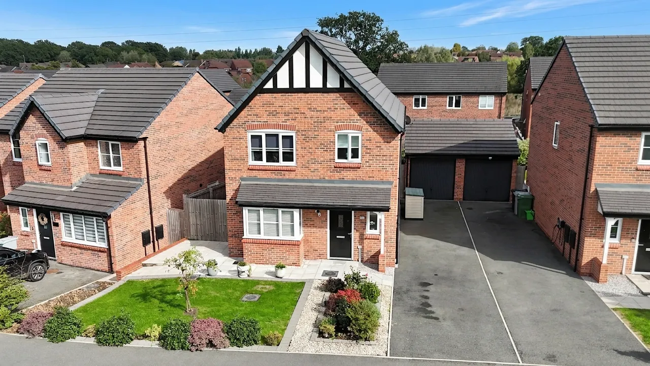 3 bed house for sale, Taylor Road, Wistaston, CW2