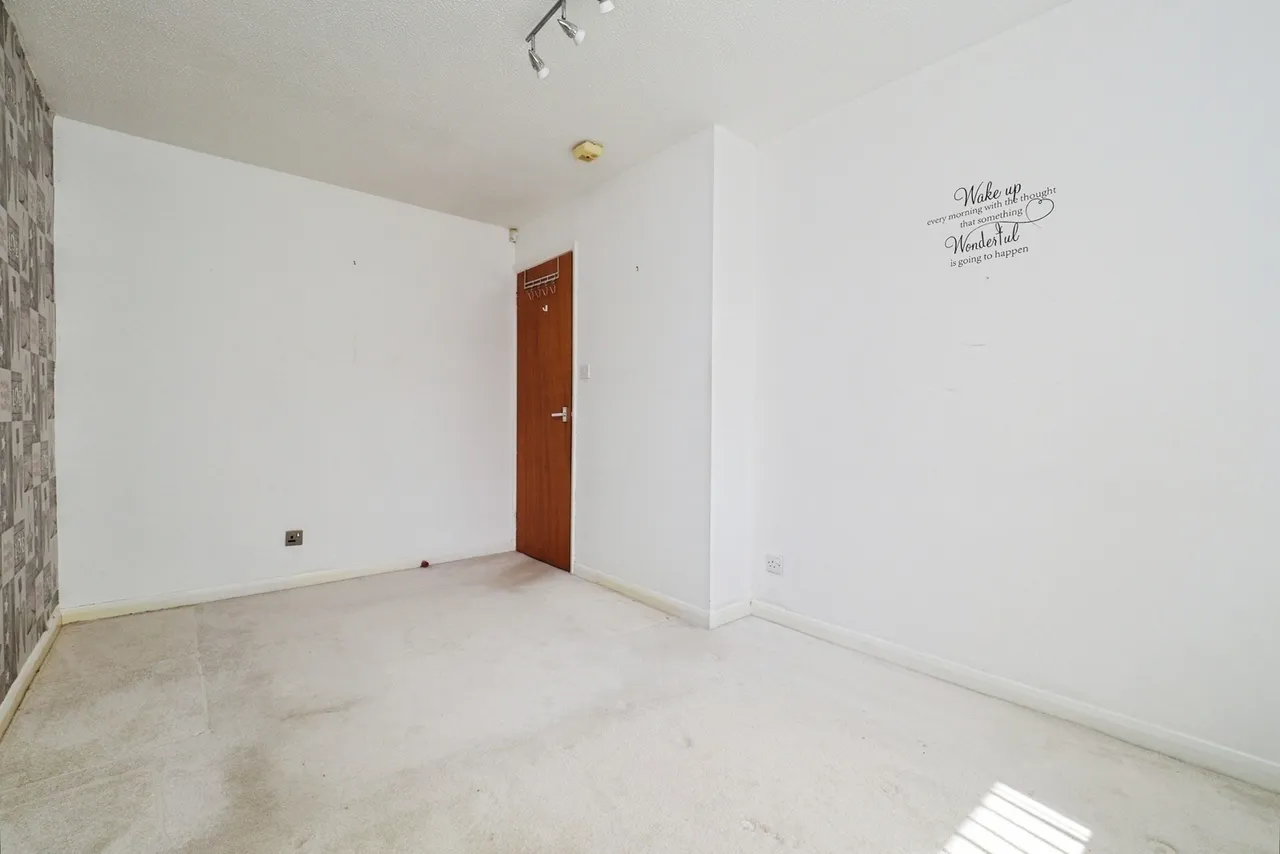Chesham Drive, Bramcote, Nottingham, NG9, photo 11