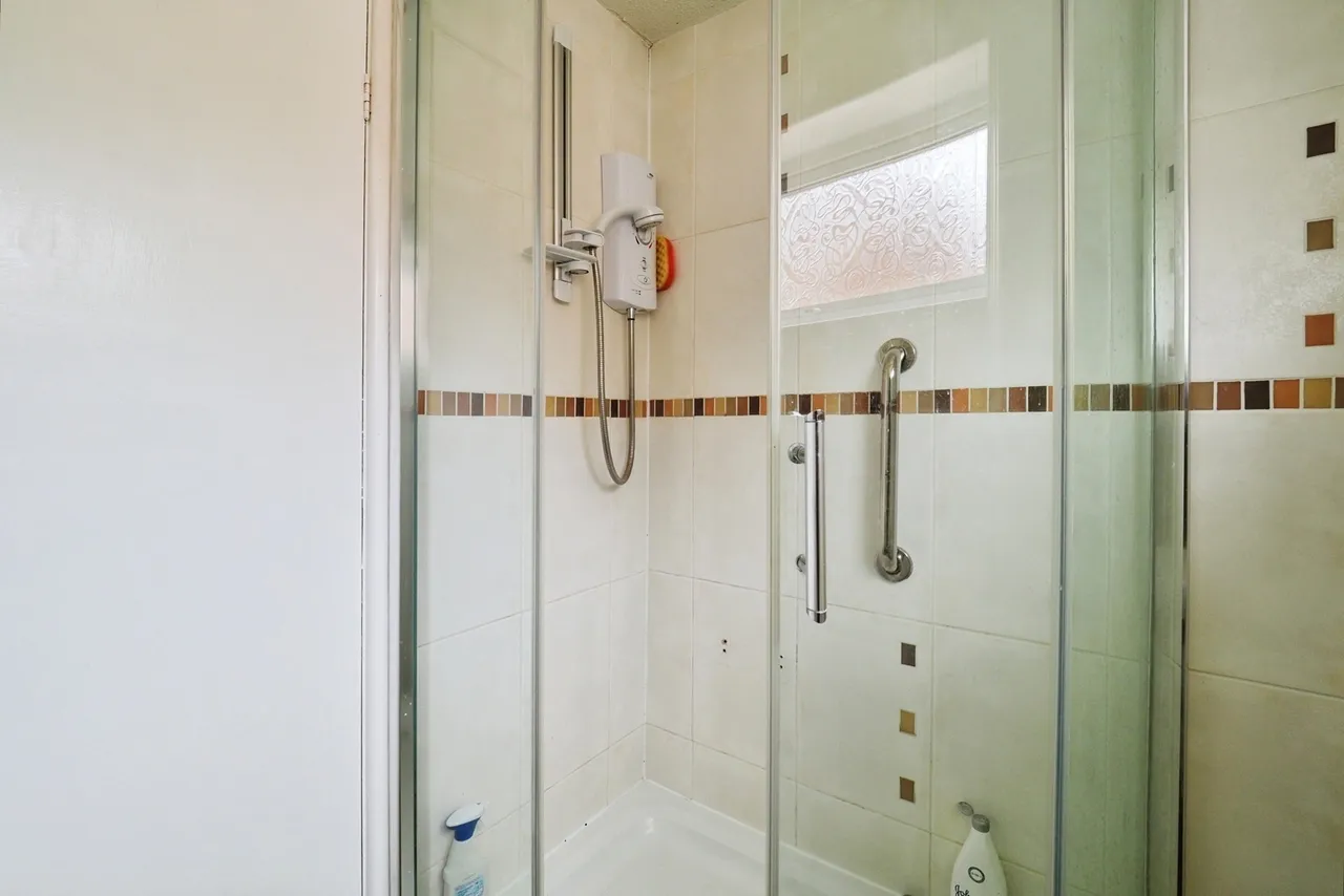 Chesham Drive, Bramcote, Nottingham, NG9, photo 5