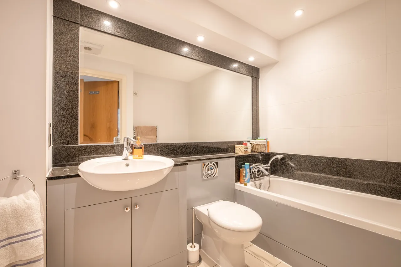Brewhouse Lane, London, SW15, photo 10