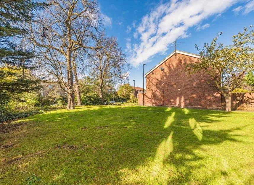 St. Christophers Close, Isleworth, TW7, photo 6