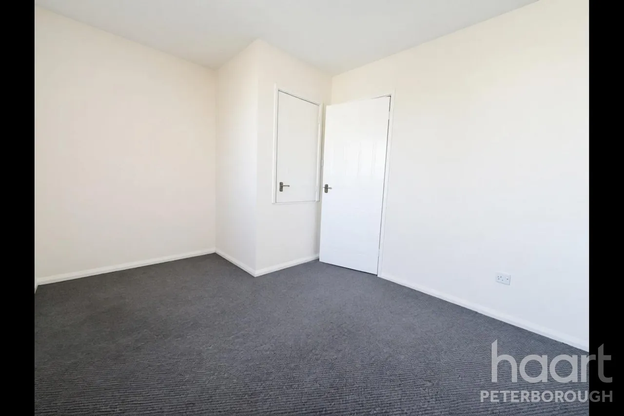 Mill Close, PE13, photo 4