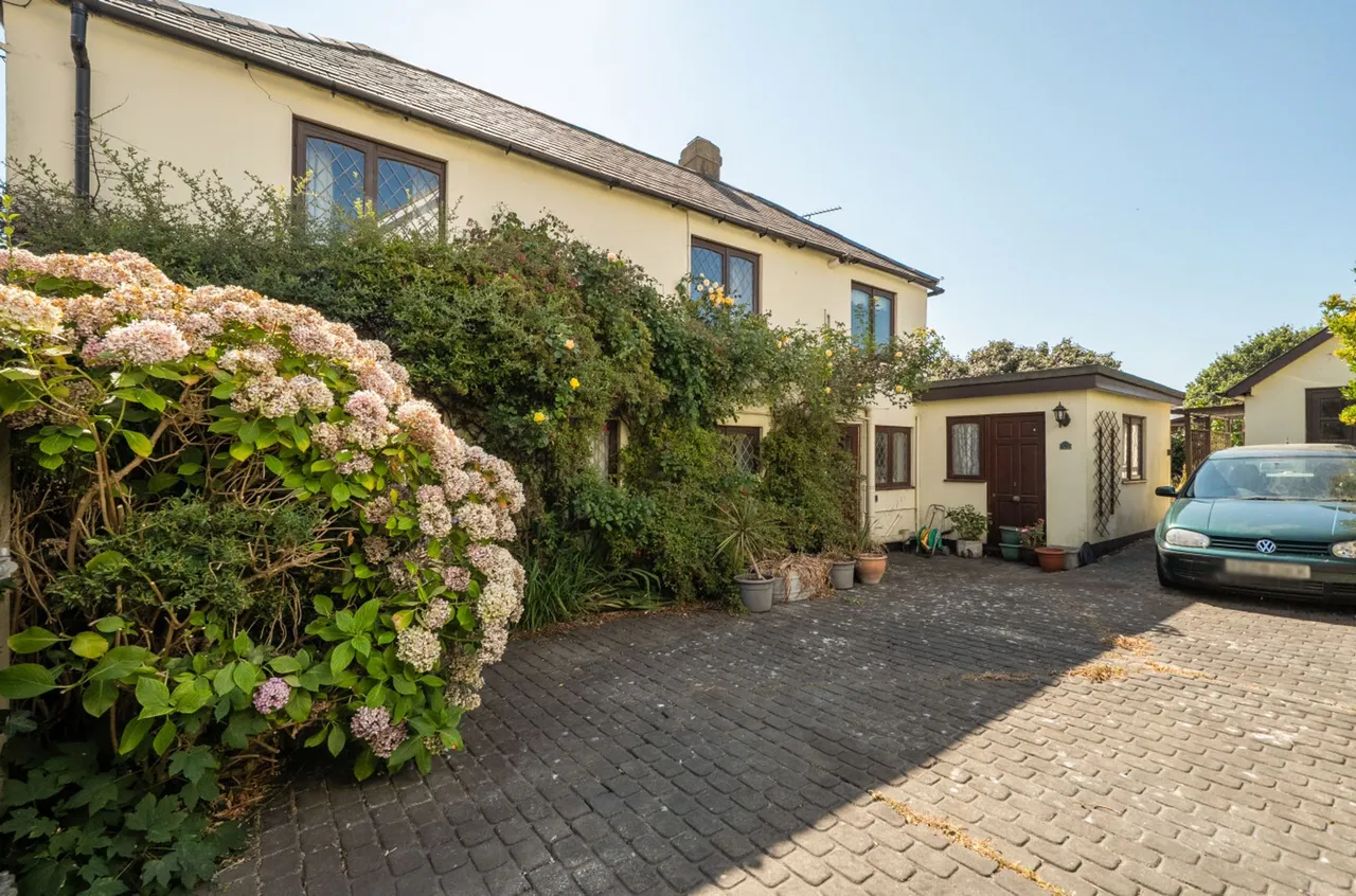 East Street, Selsey, PO20, photo 16