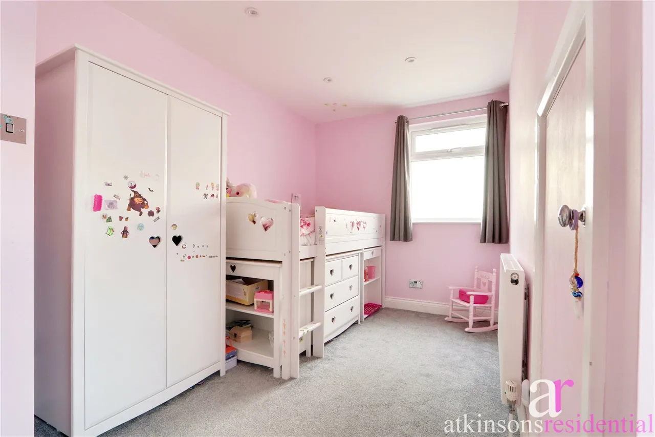 Layard Road, Enfield, Middlesex, EN1 4BA, photo 16