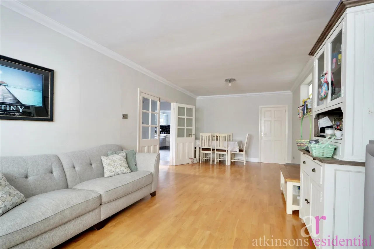 Layard Road, Enfield, Middlesex, EN1 4BA, photo 4