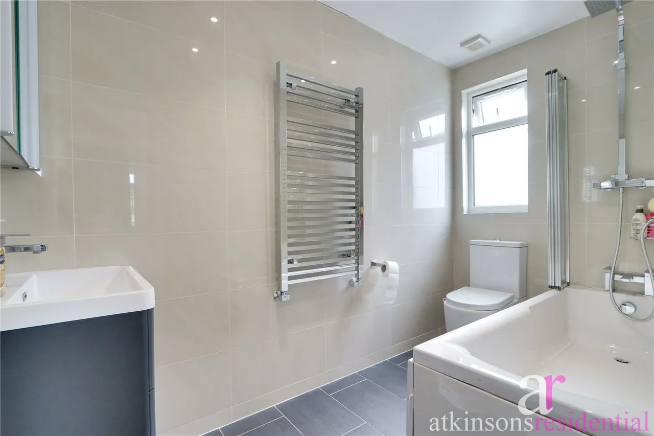 Layard Road, Enfield, Middlesex, EN1 4BA, photo 17