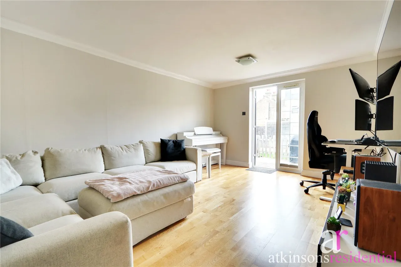 Layard Road, Enfield, Middlesex, EN1 4BA, photo 11