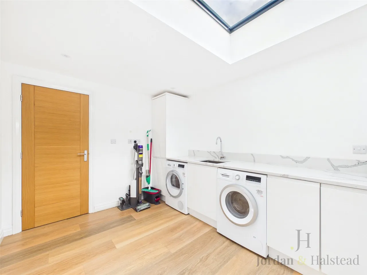 Park Road, Disley, Stockport, Greater Manchester, SK12 2NA, photo 17