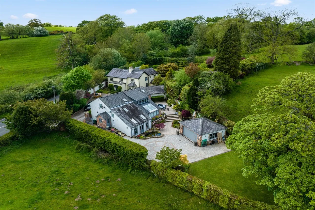 Over Alderley, Macclesfield, photo 17