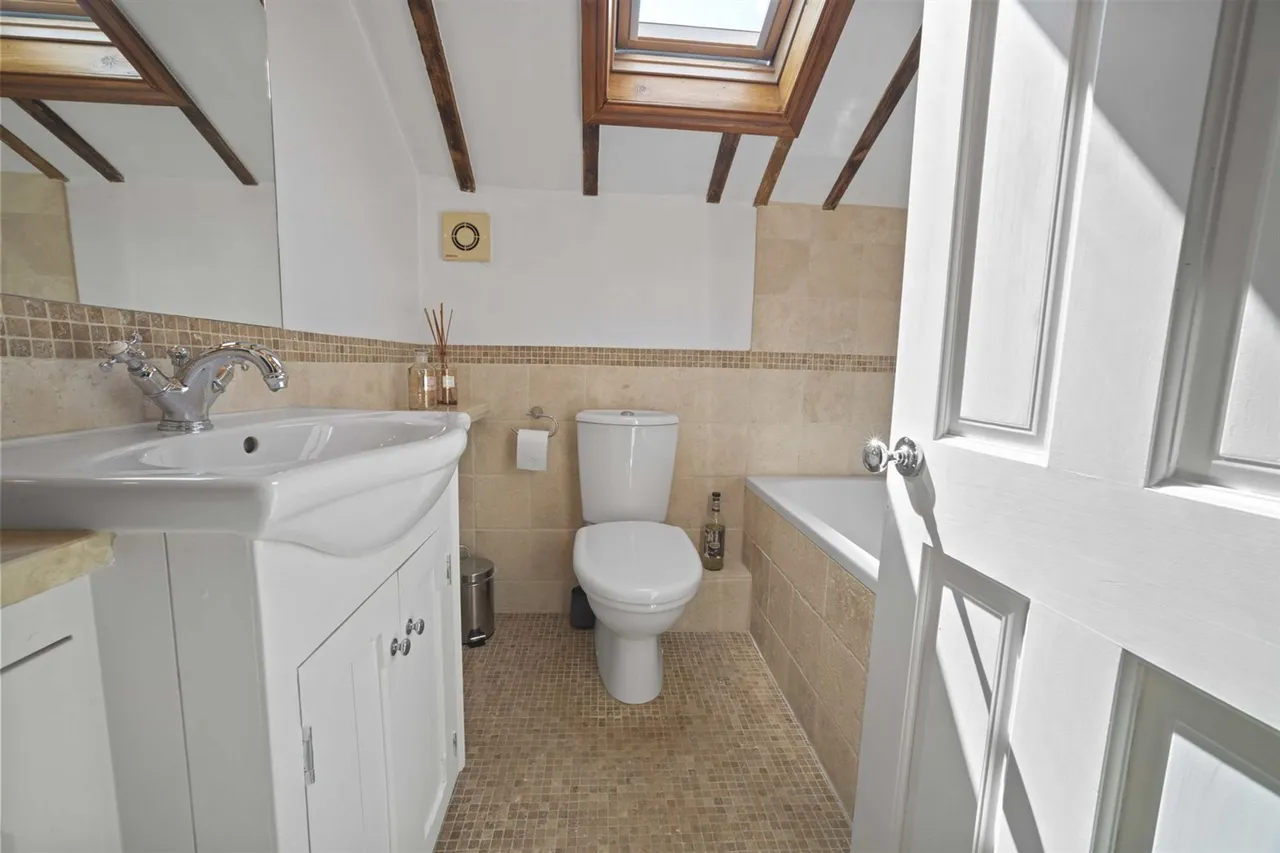 Over Alderley, Macclesfield, photo 13