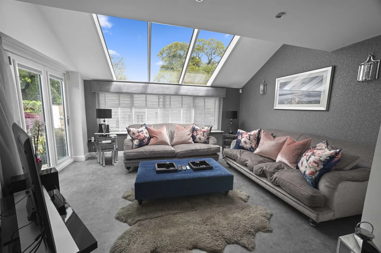 Over Alderley, Macclesfield, photo 7