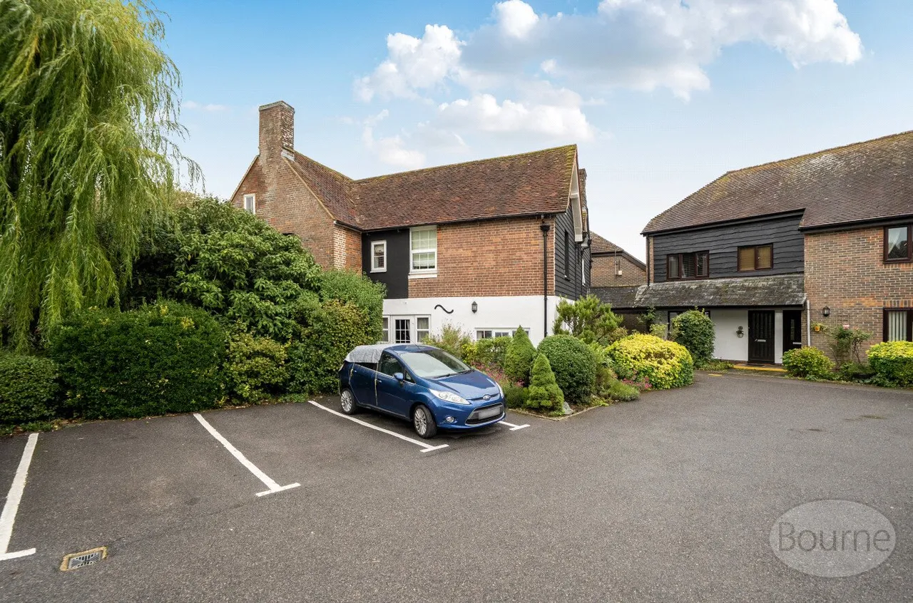 East Meon Road, Clanfield, PO8, photo 10