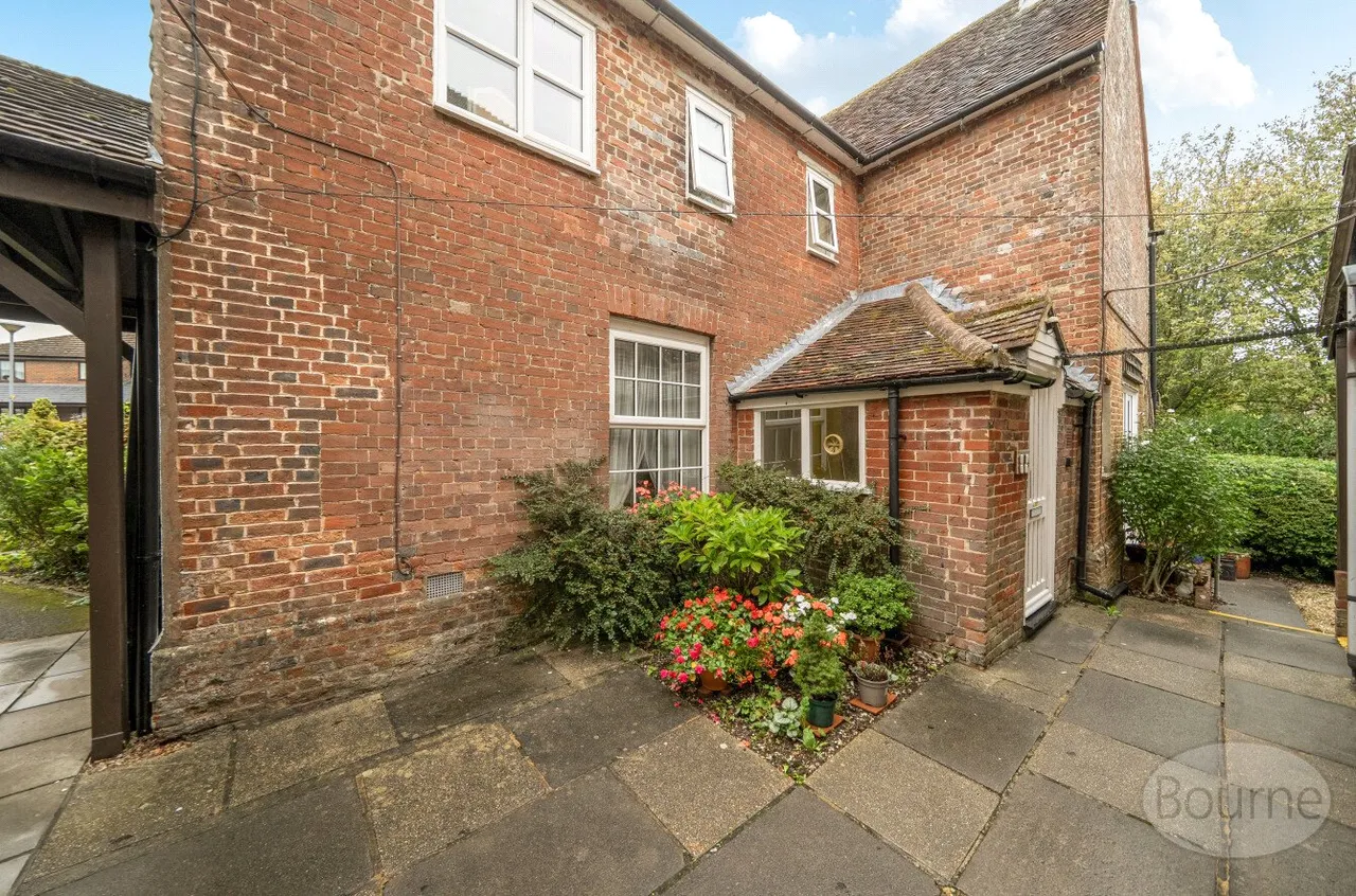 East Meon Road, Clanfield, PO8, photo 16