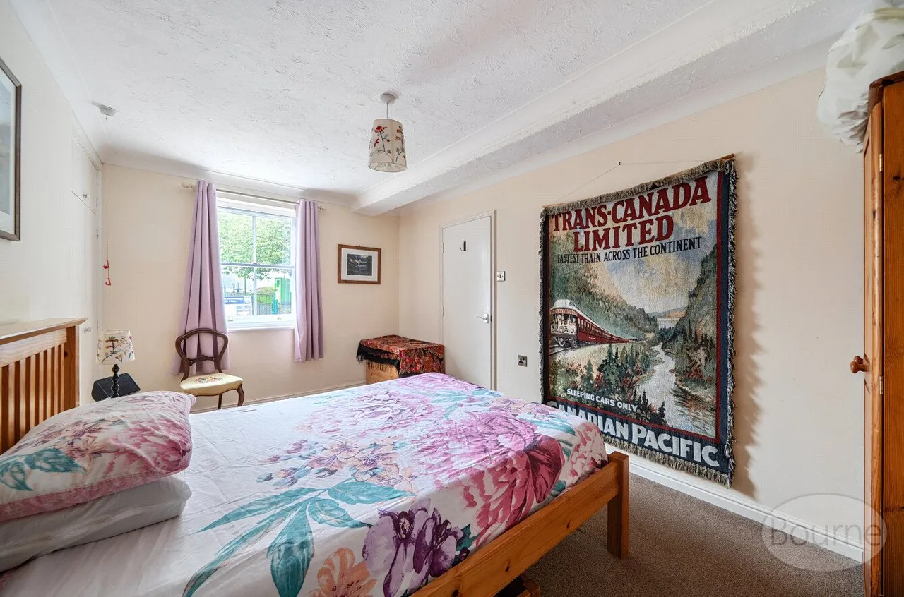 East Meon Road, Clanfield, PO8, photo 6
